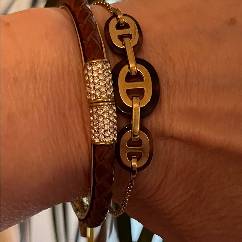 Michael Kors Tortoise and Gold-tone Maritime Link Bracelet (only) - Picture 10 of 11